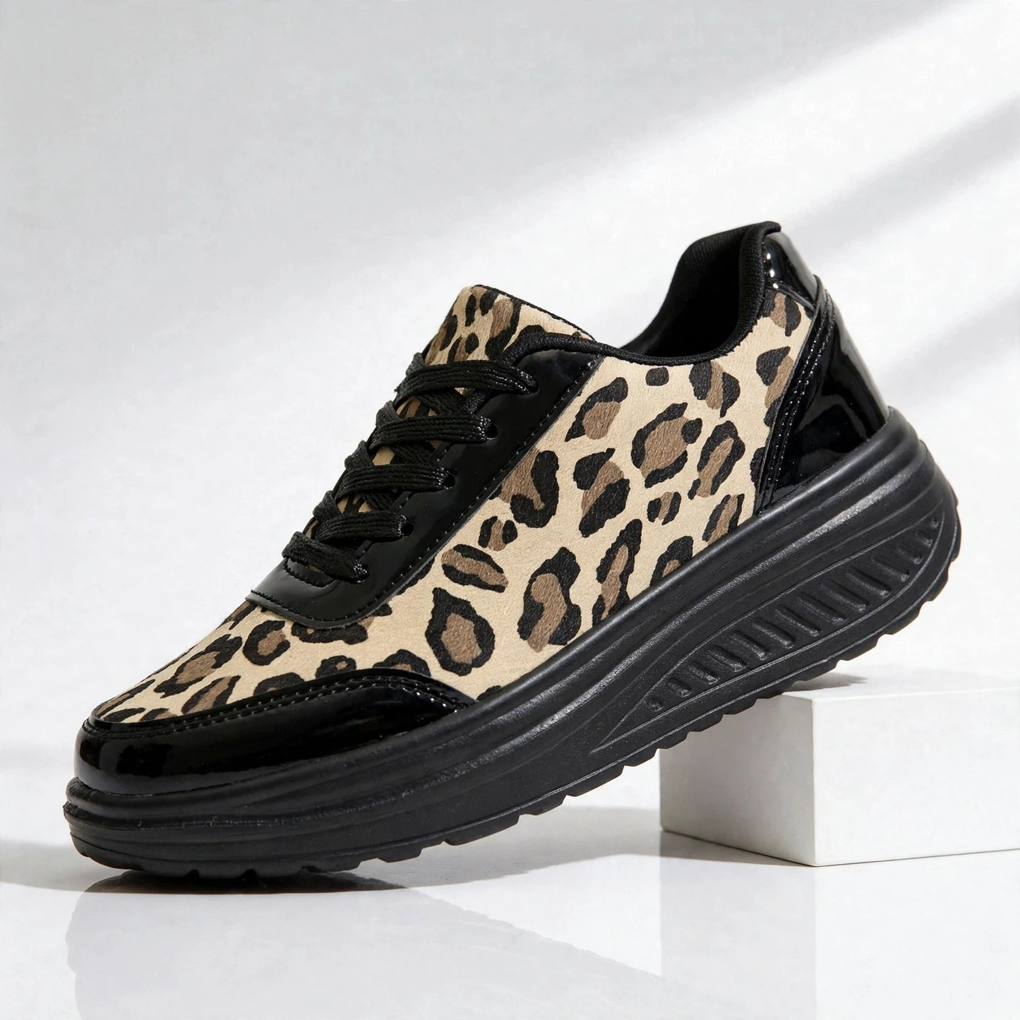 LORETTA LEOPARD SNEAKER