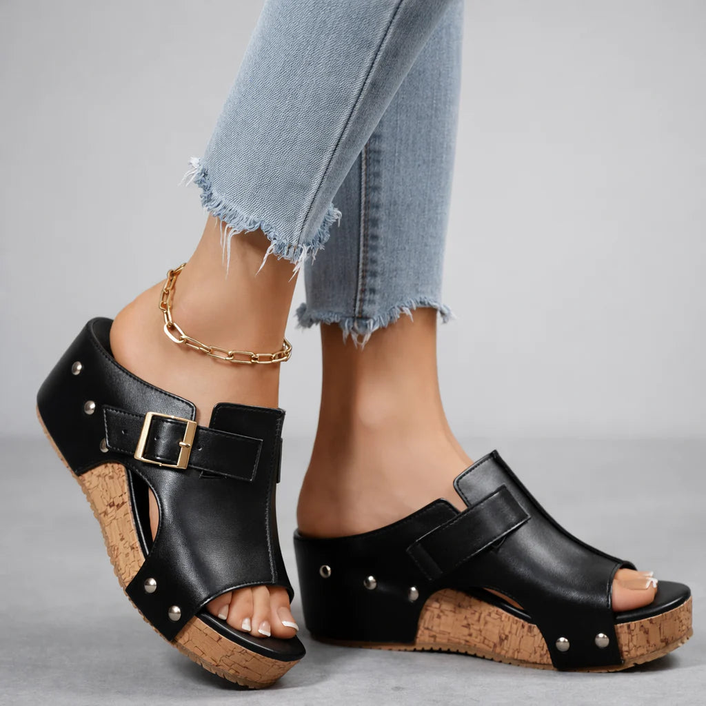 LINNEA LEATHER SANDAL