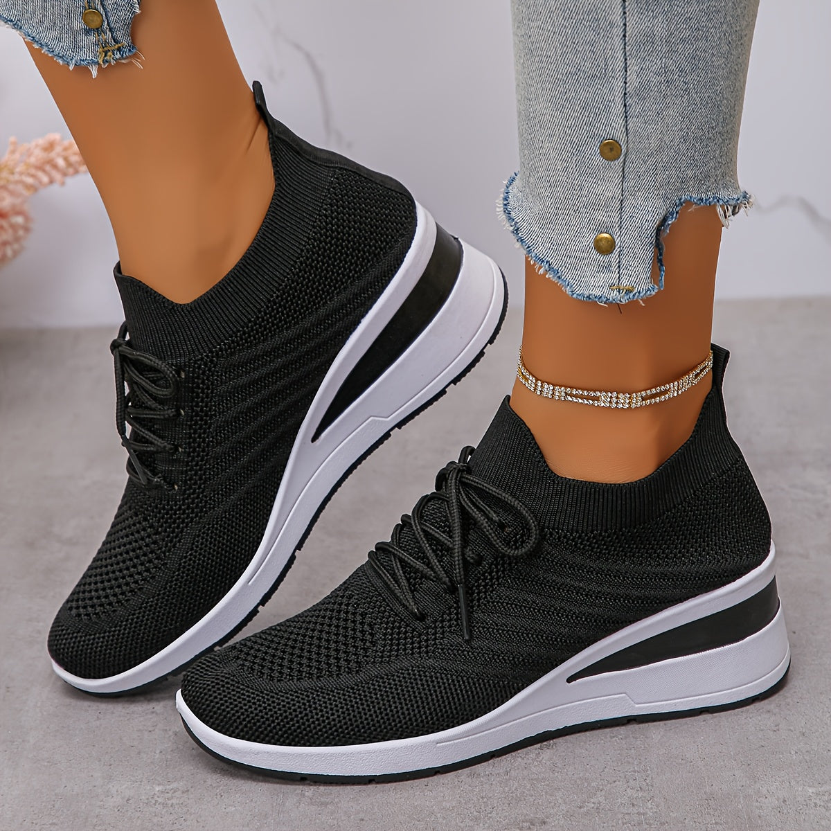 MELINA RIVA SUPPORTIVE SNEAKER