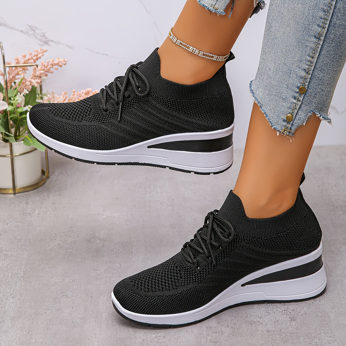 MELINA RIVA SUPPORTIVE SNEAKER