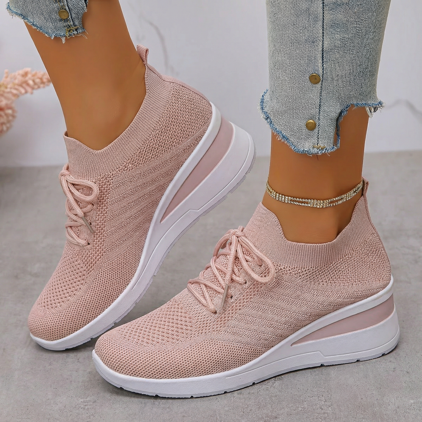 MELINA RIVA SUPPORTIVE SNEAKER