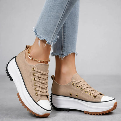 NOVA PLATFORM CANVAS SNEAKER