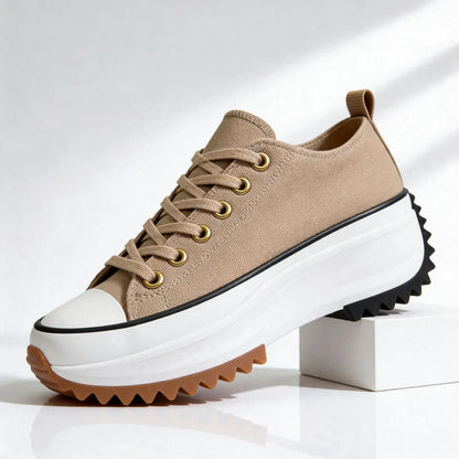 NOVA PLATFORM CANVAS SNEAKER