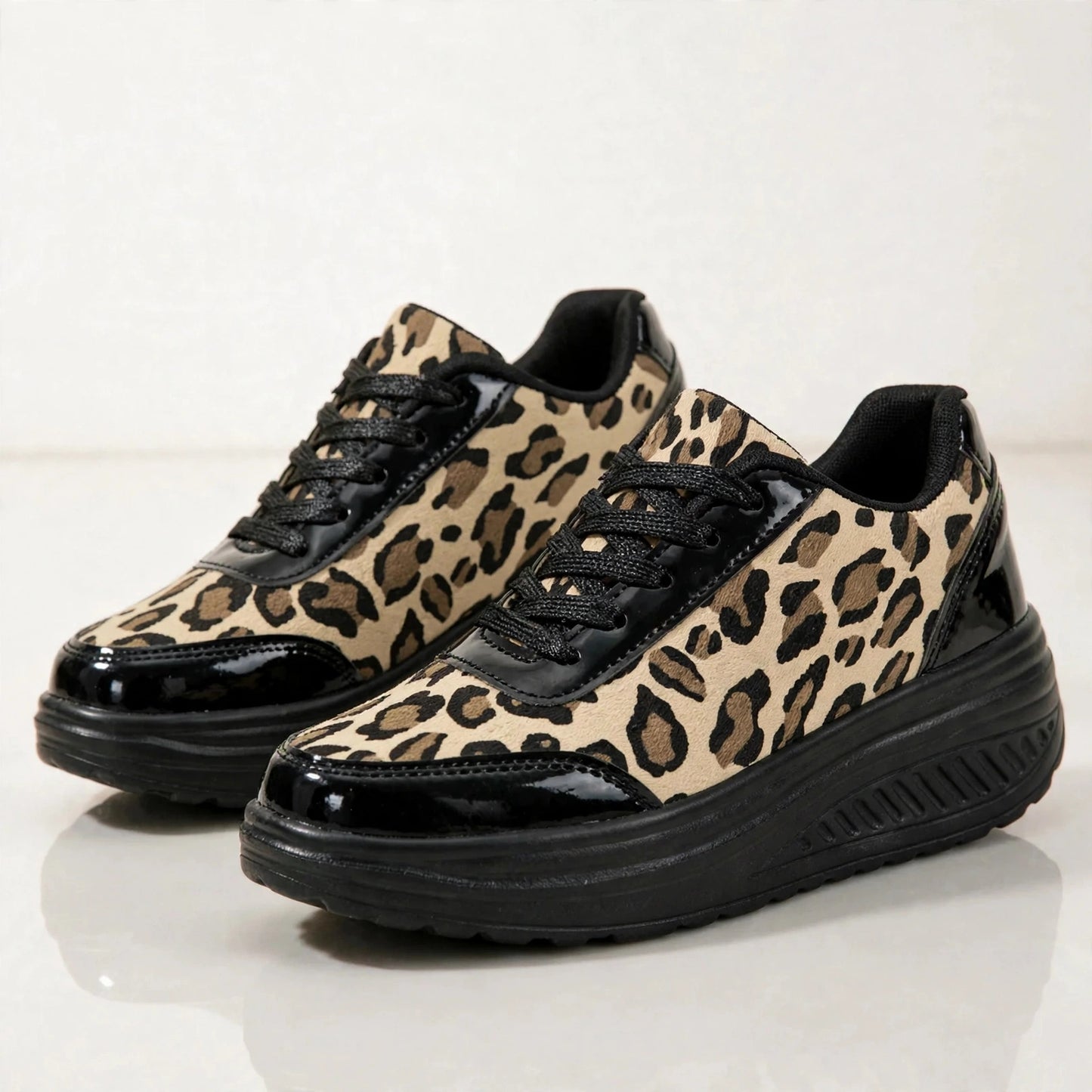 LORETTA LEOPARD SNEAKER