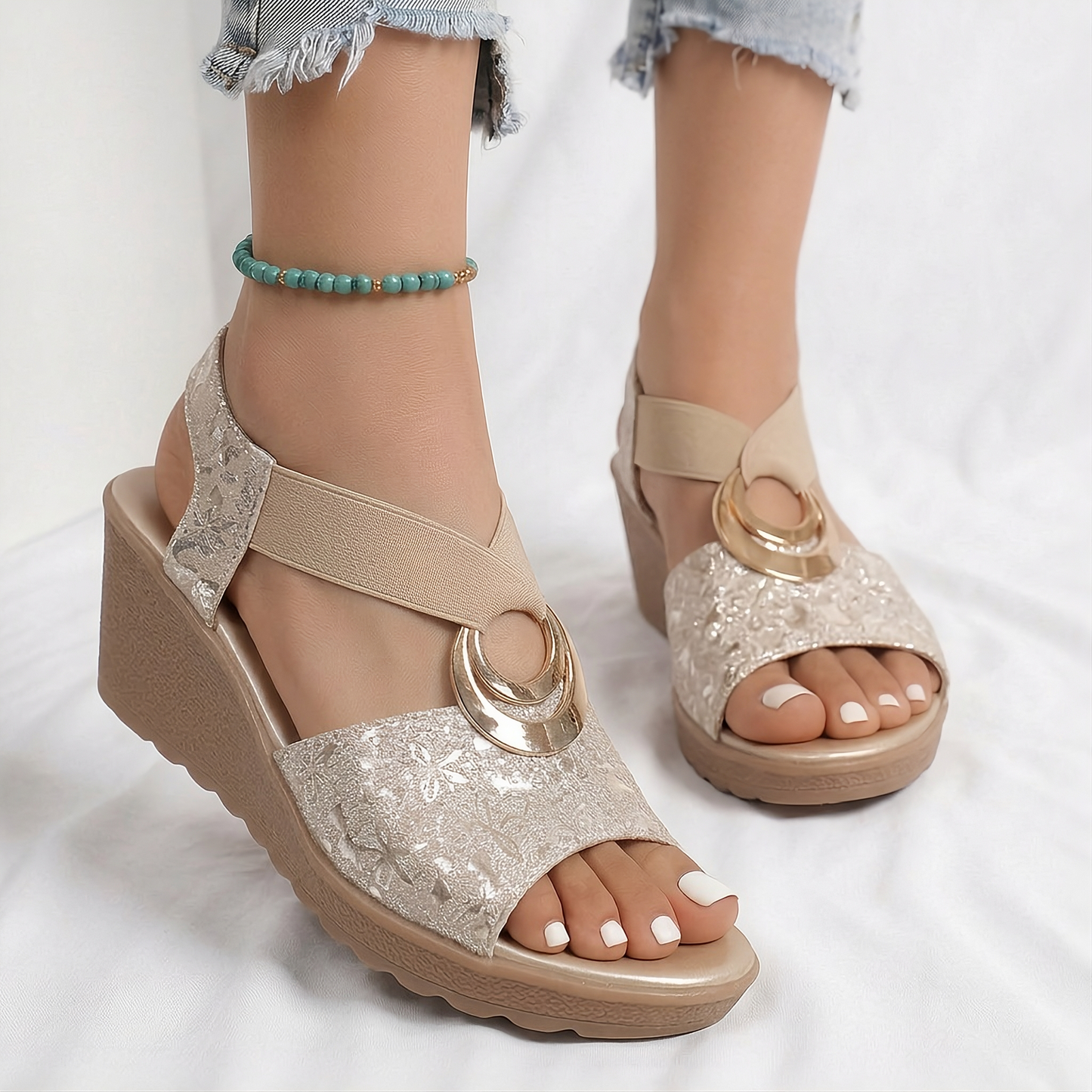 FLEUR EMBROIDERED WEDGE