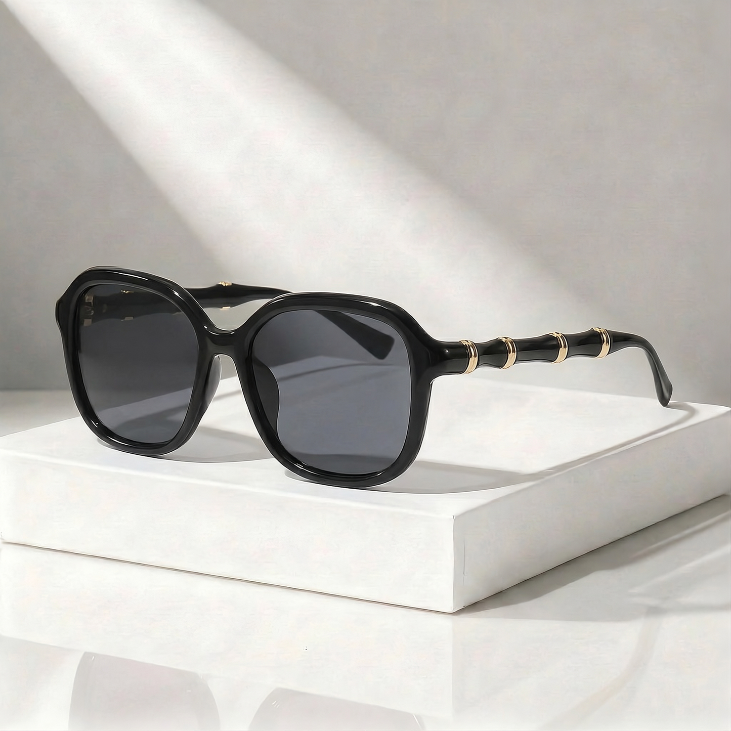 NORA BAMBOO ROUND SUNGLASSES