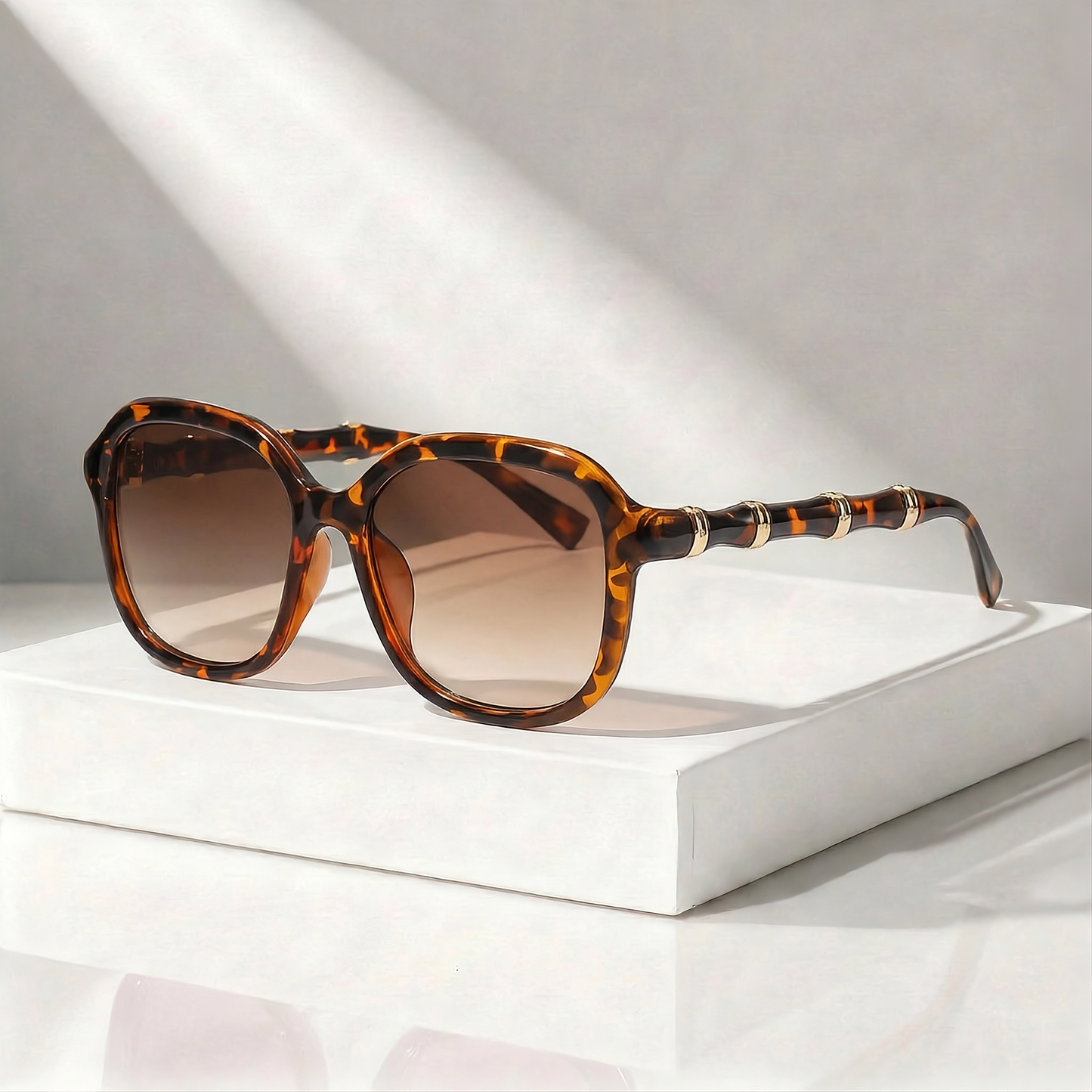 NORA BAMBOO ROUND SUNGLASSES