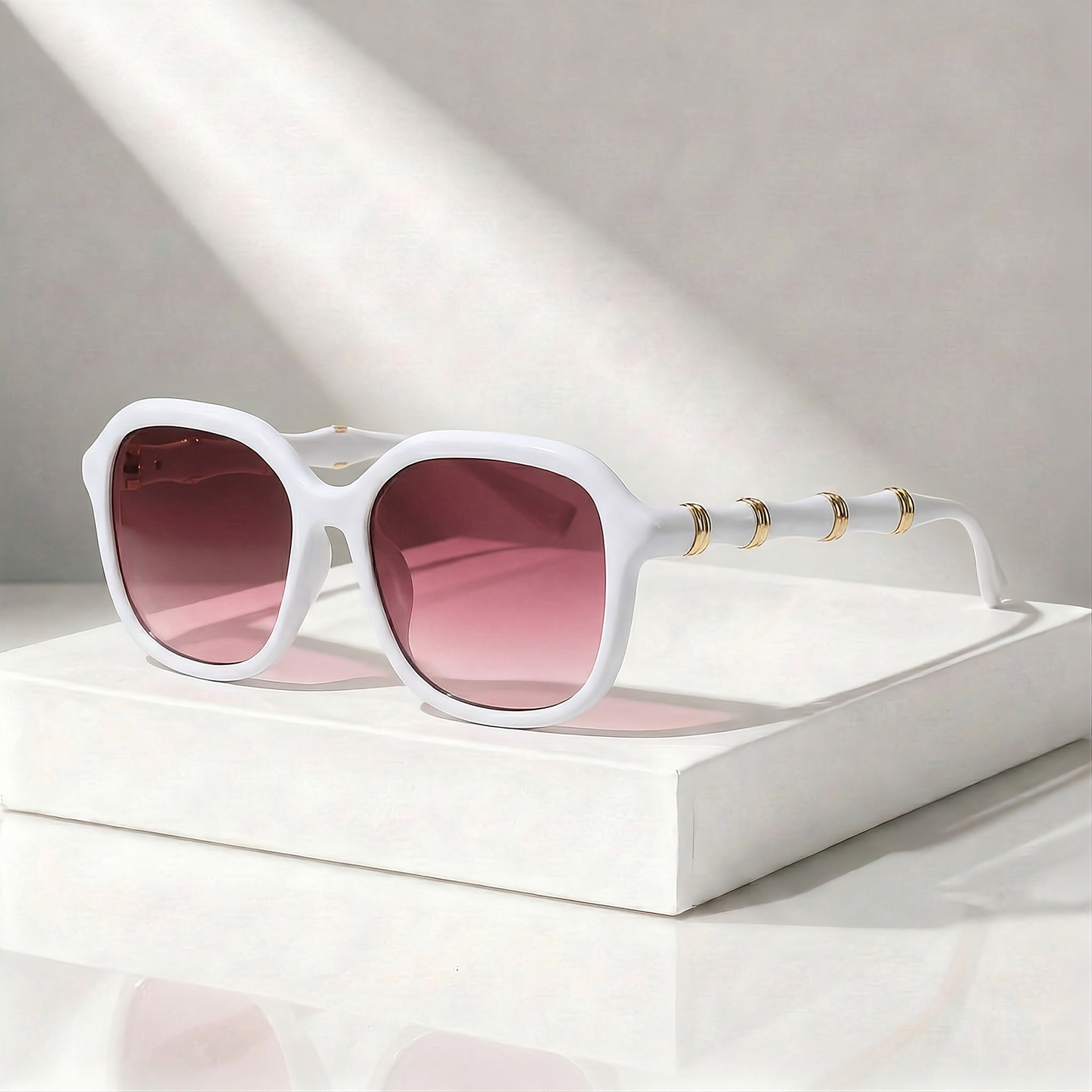 NORA BAMBOO ROUND SUNGLASSES