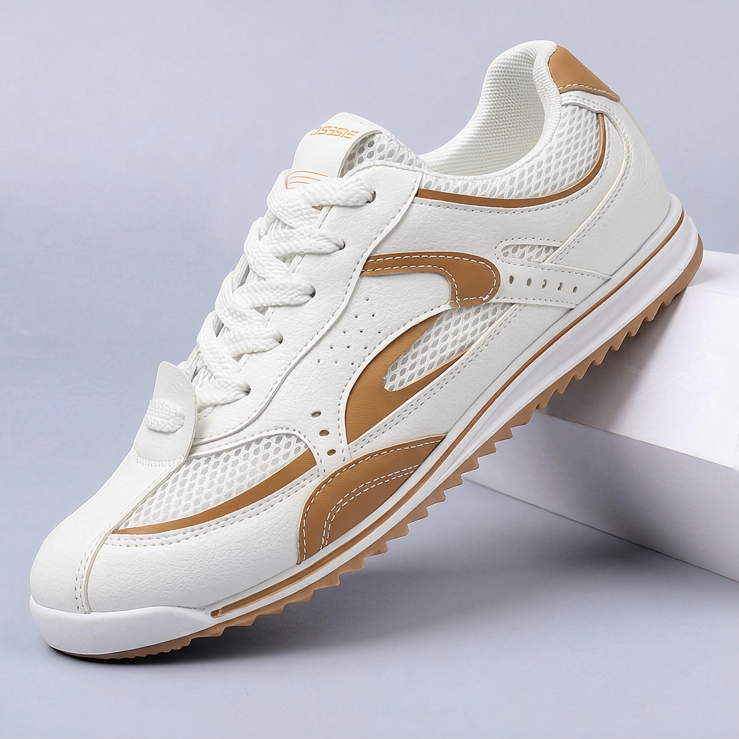 ARLO RETRO RUNNER SNEAKER