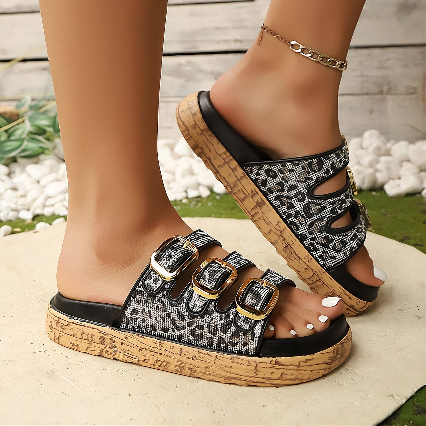 LARA TRIPLE BUCKLE SLIDE