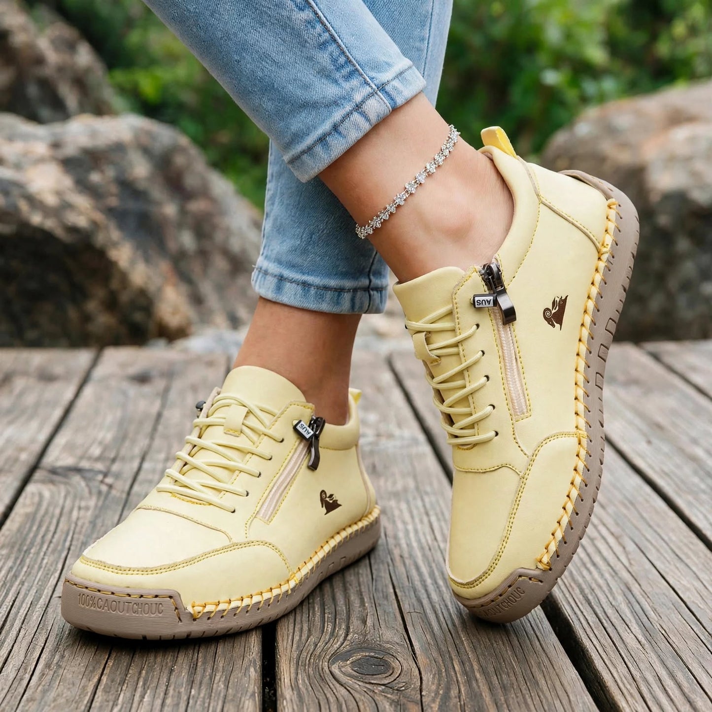 FAYE LEATHER SNEAKER